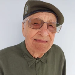 Nascido em Duas Bocas, em Ibiraçu, ele viveu por mais de 75 anos em Fundão, onde foi sepultado; o 38° Batalhão de Infantaria do Exército prestou homenagem ao veterano por meio das redes sociais