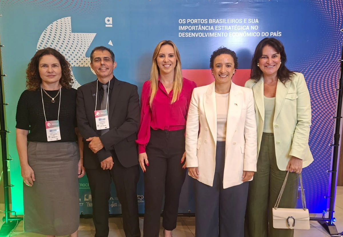 Daniella Barros, Fabrício Bernardes, Cris Samorini, Érica Neves e Flávia Fardim