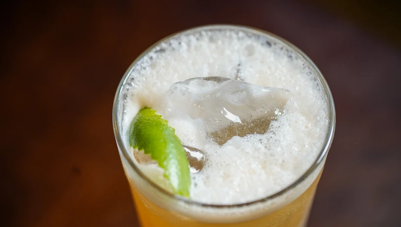 Drink com cachaça do bar Eugênio 