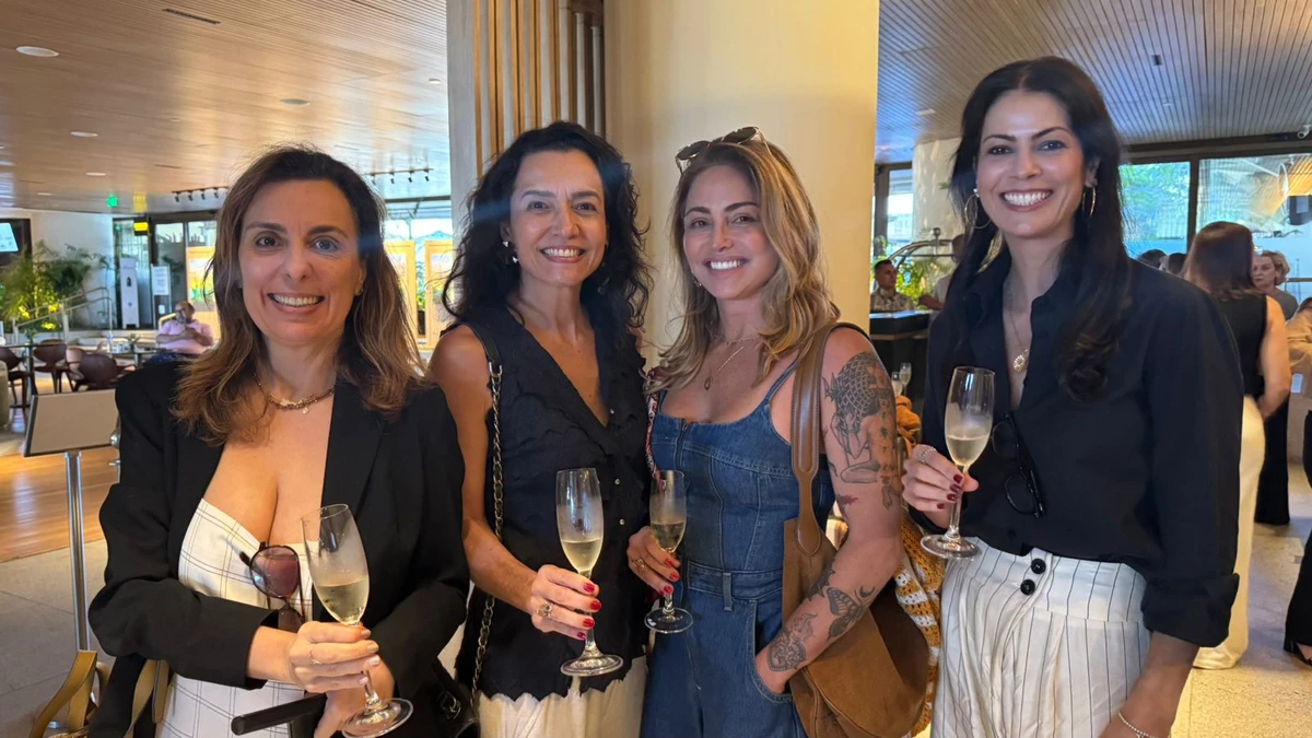 Ana Paula, Gabriela Greppe, Magui Queiroz e Laila Nemer