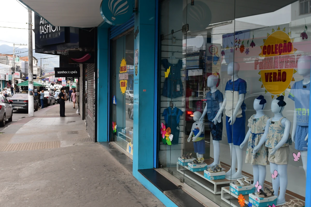 Comércio da Avenida Central, Laranjeiras