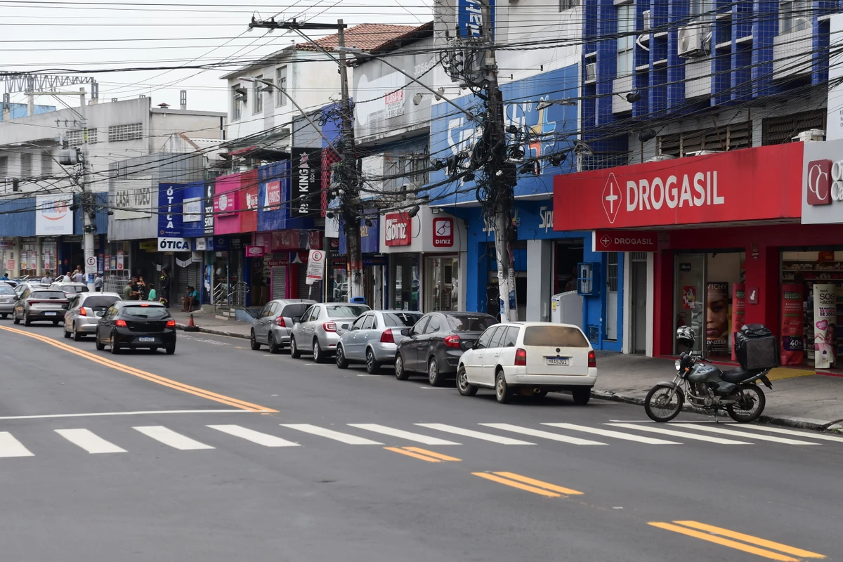 Comércio da Avenida Central, Laranjeiras