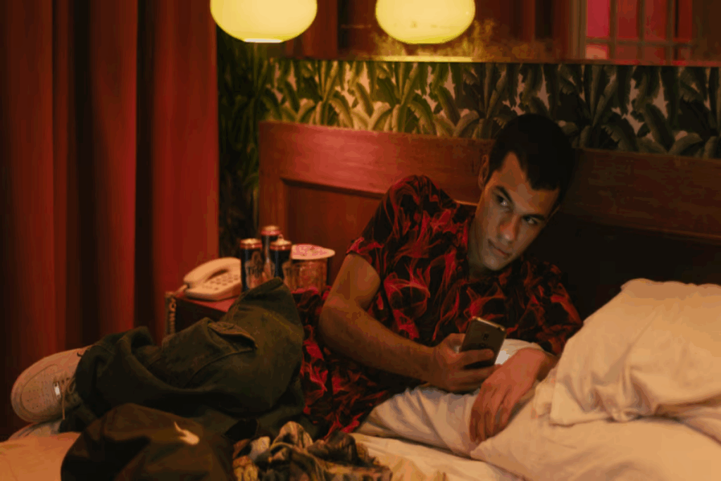 Em “Baby”, Wellington busca formas de sobreviver após sair do centro de detenção juvenil (Imagem: Reprodução digital | VITRINE FILMES)