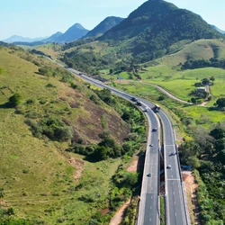 A concessionária responsável pelo trecho da BR-101 no Espírito Santo e no sul da Bahia, anunciou que vai destinar mais de R$ 10 bilhões em obras, tecnologia e custos operacionais da rodovia, além de investir em mais transparência durante o cumprimento do novo contrato