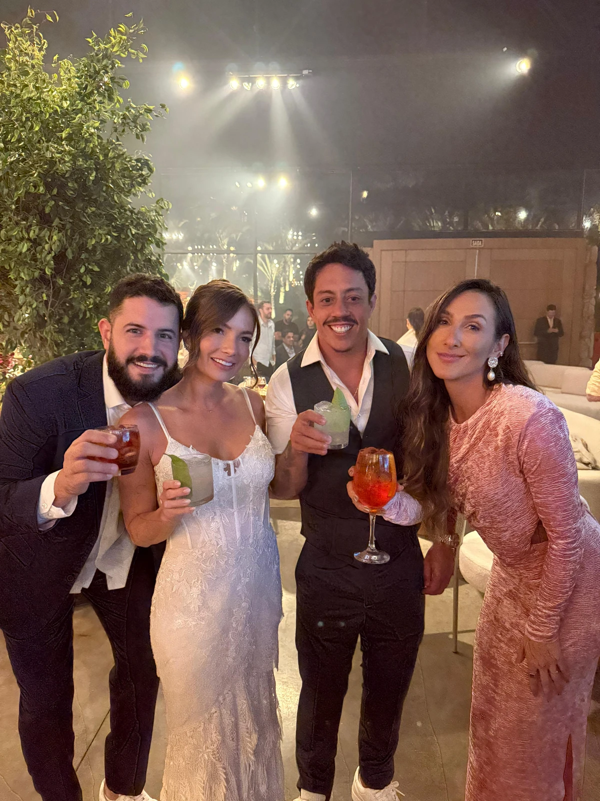 Juliana e Renato Albani 
Pedro Paulo Moyses e ithanara Bragio 