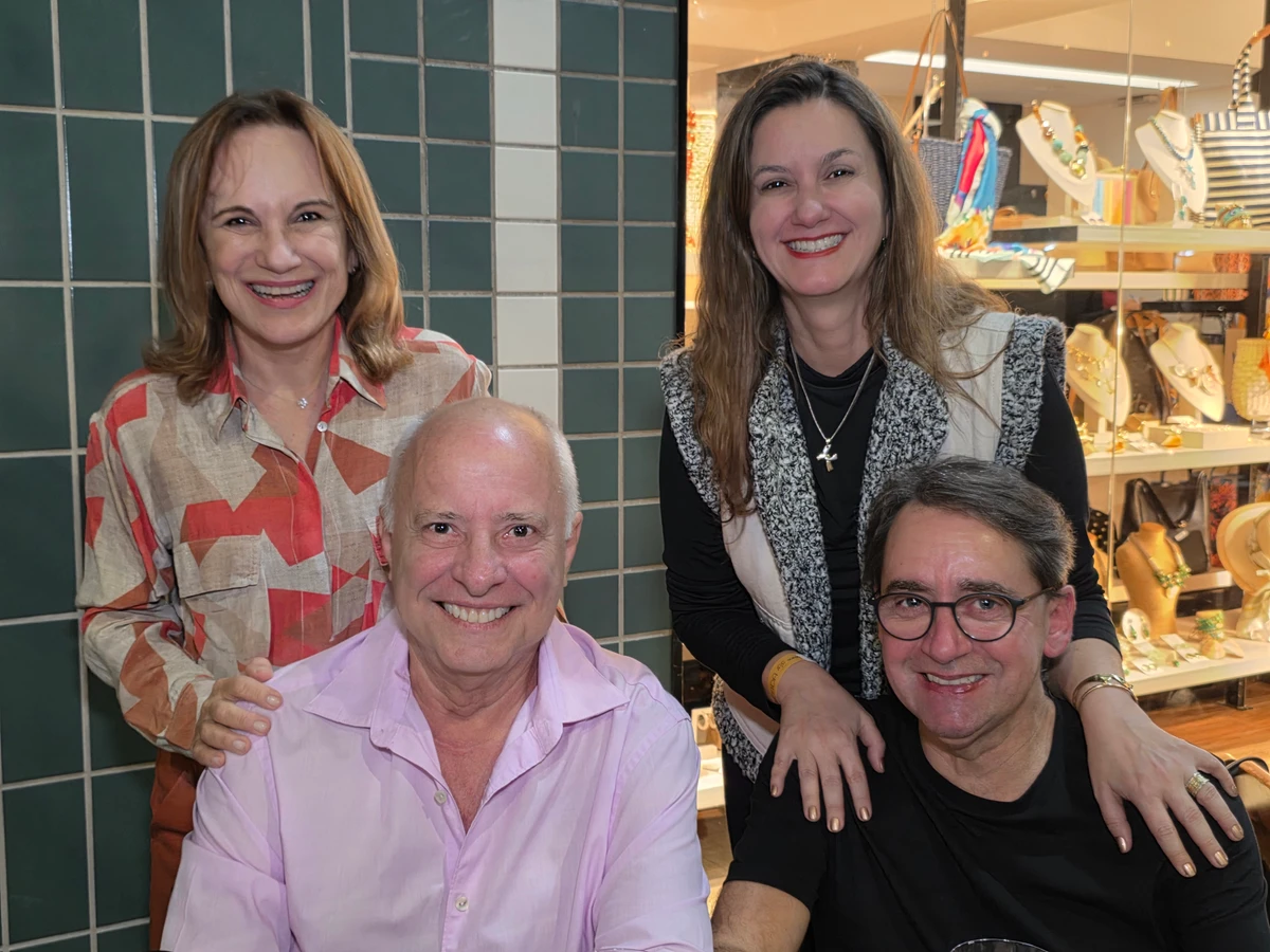 Márcia e Luiz Flores, Sabrina Fajardo e Alvaro Duboc