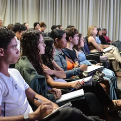 Durante aulão na Rede Gazeta, professores destacaram repertório sociocultural, clareza textual e proposta de intervenção como pontos-chave para alcançar boa pontuação no exame