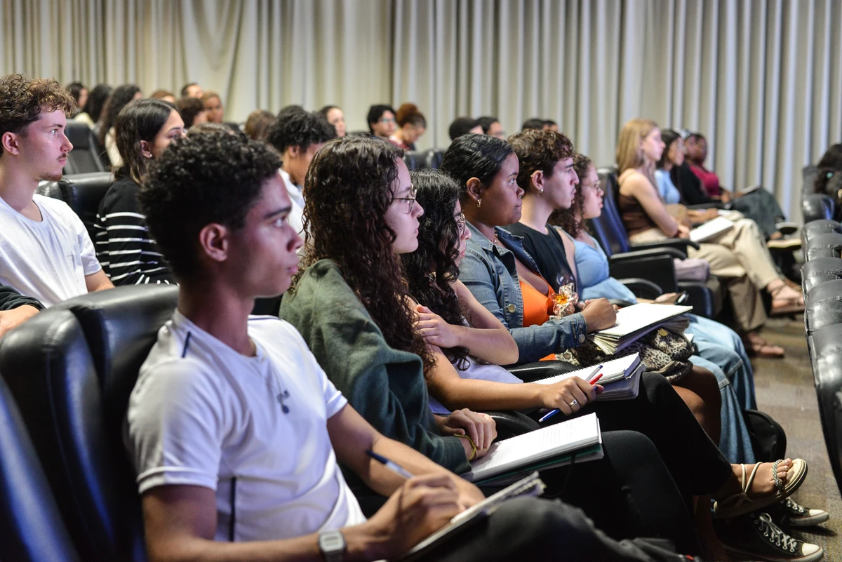 Aula pré Enem realizada no auditório da Rede Gazeta