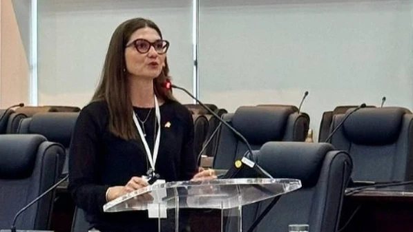 Relato foi feito em uma rede social pelo marido dela; UFPR diz que caso será debatido em conselho