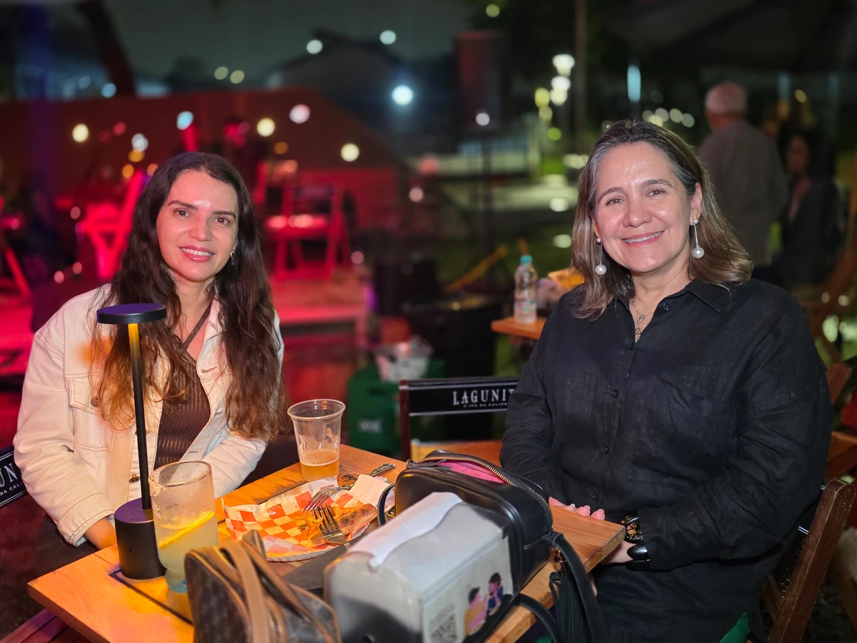 Andressa Teles e Renata Paganoto