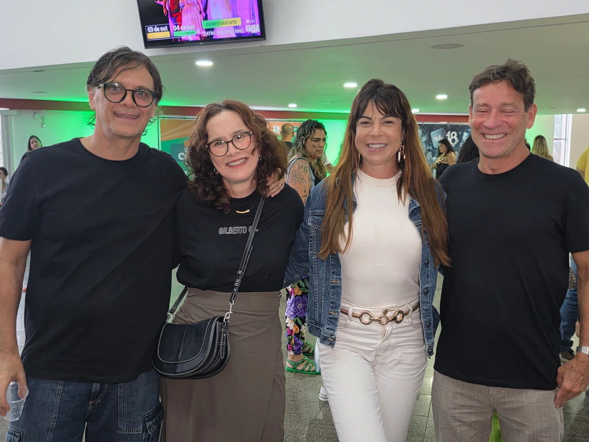 Clisthenis Constantinidis, Teresinha  e Carolina Azevedo e Francisco Fernandes