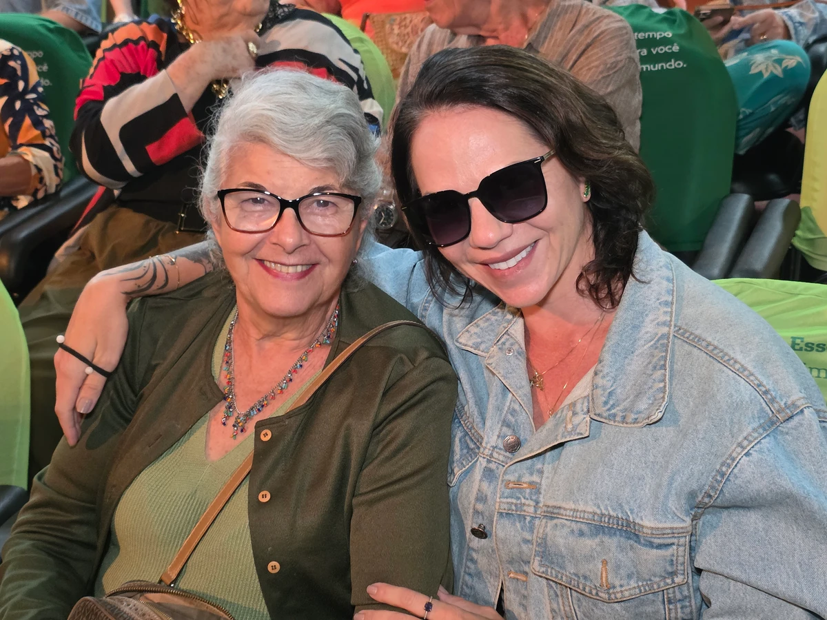 Domicilia Diniz e Aline Diniz