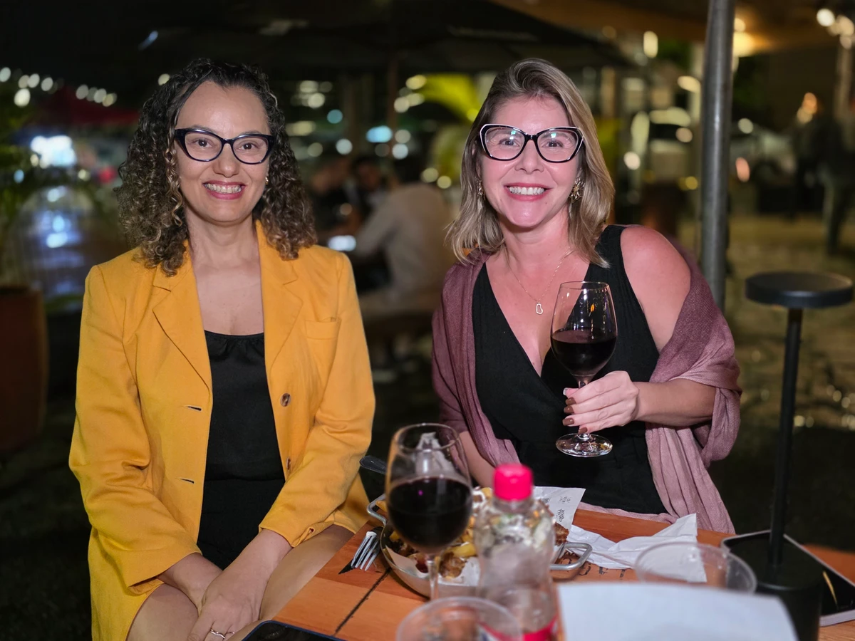 Jaqueline Maia e Vivian Sérgio