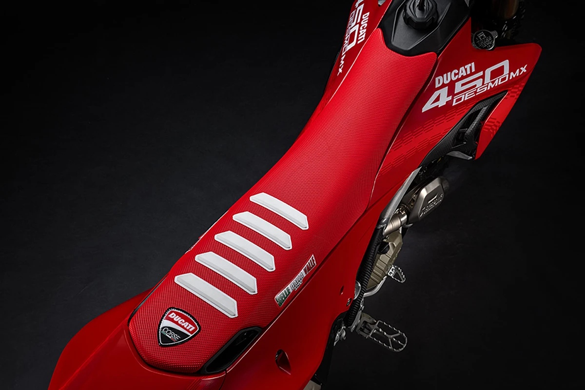 Ducati Desmo450 MX