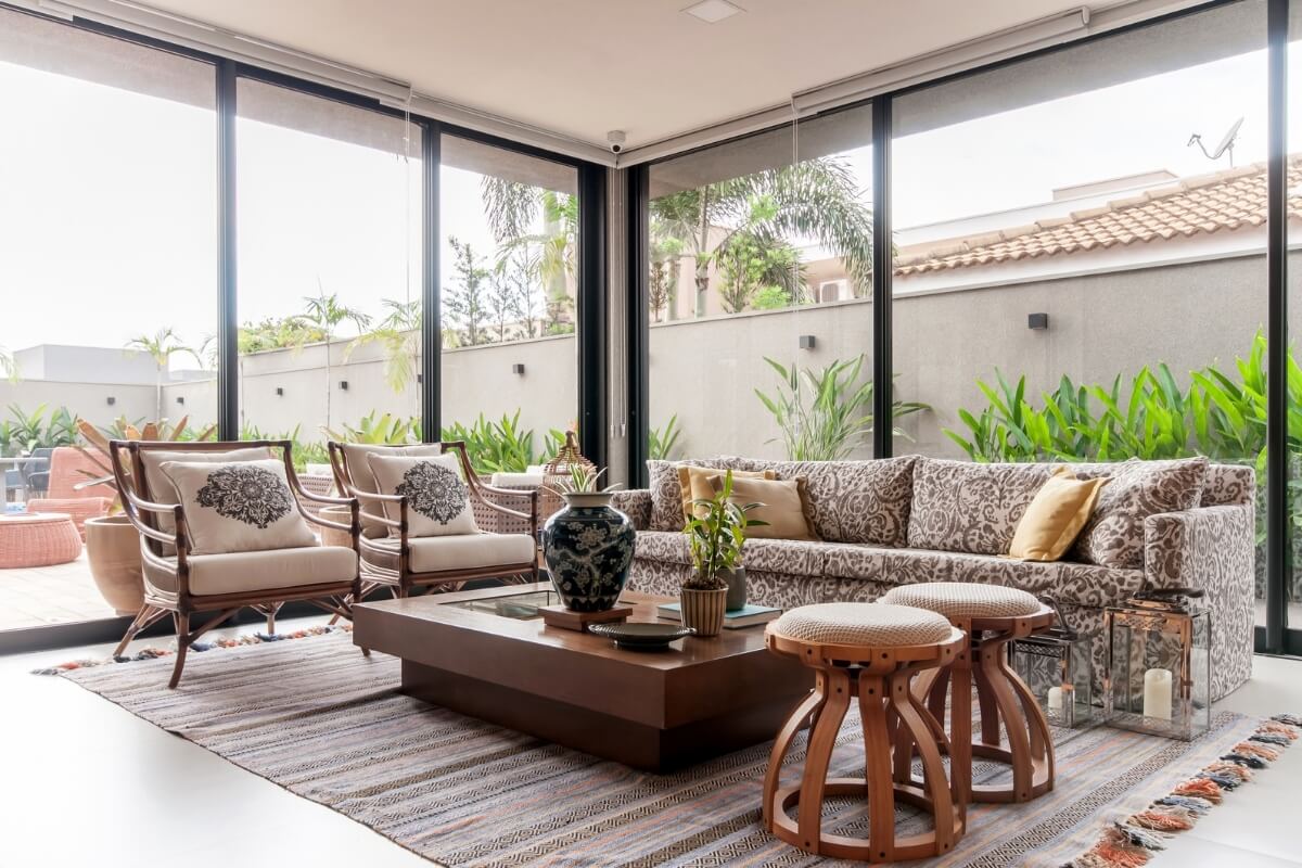 A primavera traz frescor e leveza para a decoração (Projeto: Paiva e Passarini Arquitetura | Imagem: Xavier Neto)