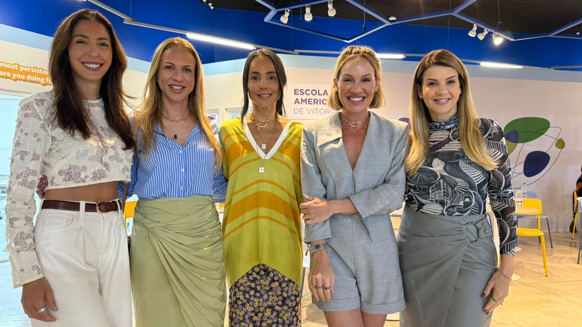 Marina Coser, Rachel Máximo, Carol Neves, Roberta Modenesi e Iracema Neves