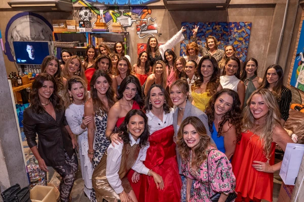  3ª edição do Desfile Bazar em prol do Asilo dos Idosos de Vitória