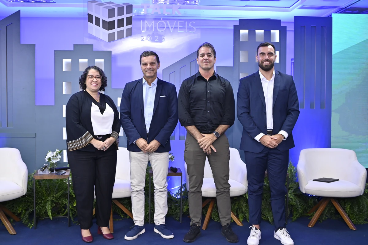 Karine Nobre, Heliomar Venâncio, Léo Abreu e Kelvin Montini 