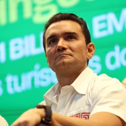 Decisão do partido se aplica a ministérios e outros órgãos da administração federal