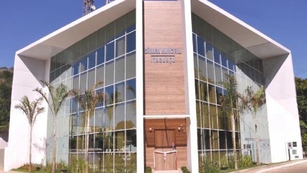 Vilma Manhani ocupava o cargo de diretora contábil e, segundo a Polícia Civil, teria transferido pelo menos R$ 71 mil dos cofres públicos para sua conta pessoal