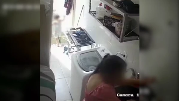 A mãe trabalha na unidade e a filha é aluna; menina teve queimaduras de primeiro e segundo graus