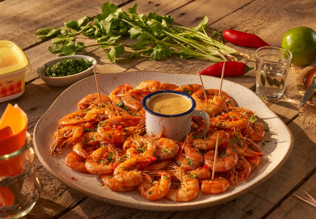 Camarões-flambados-na-cachaça