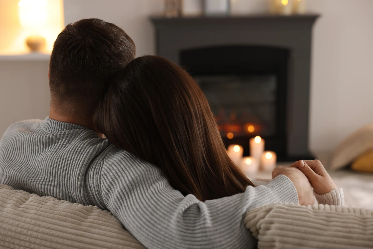 Casal / Relacionamento / Abraço