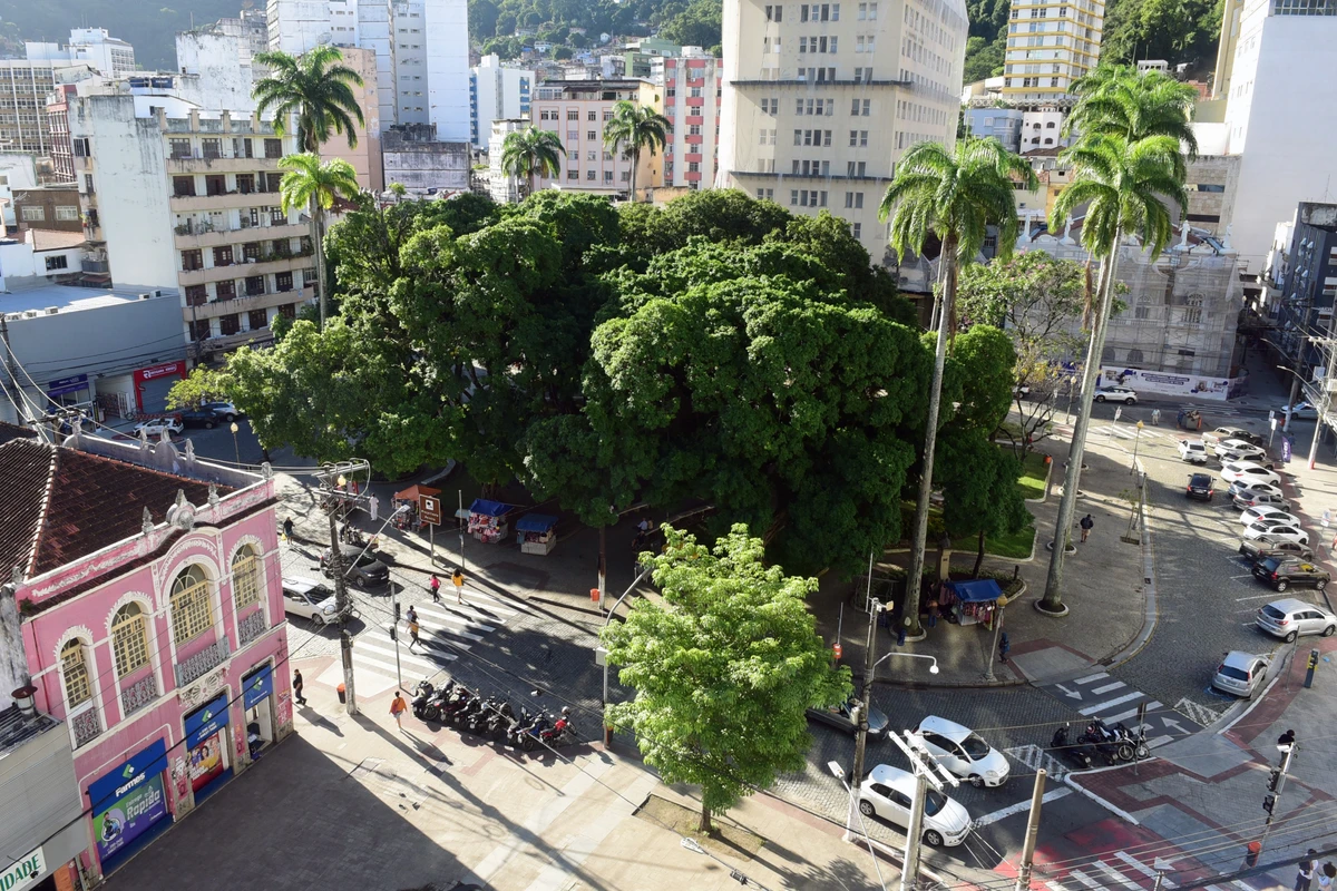 Praça Costa Pereira, no Centro de Vitória, vista do terraço do SESC Glória por Carlos Alberto Silva