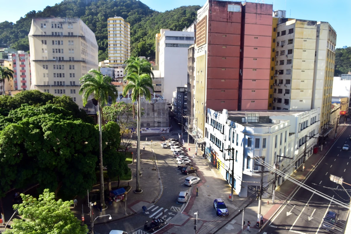 Praça Costa Pereira, no Centro de Vitória, vista do terraço do SESC Glória por Carlos Alberto Silva