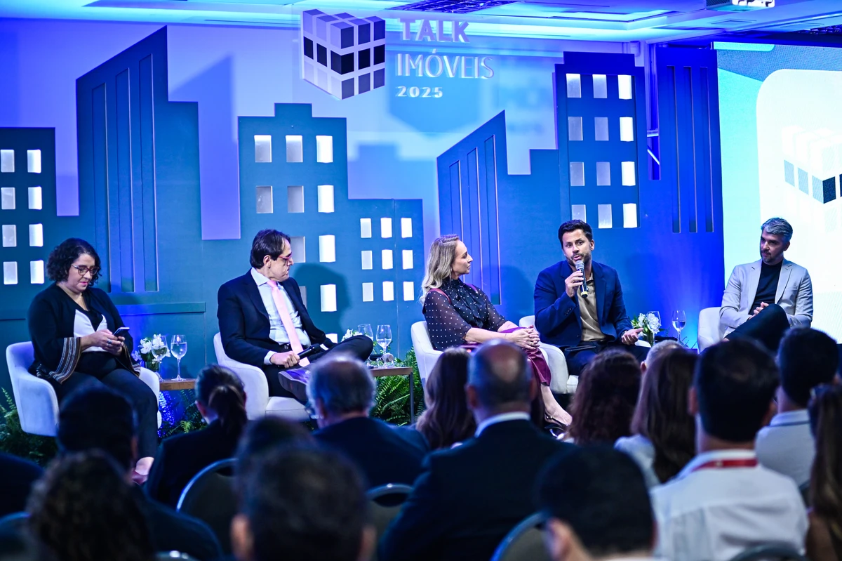 Evento foi finalizado com palestra destinada a corretores