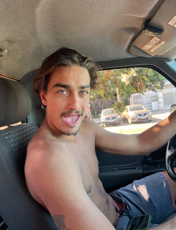 Veja momentos do casal Rhayssa Thabaldi e Rafael Farrel por Reprodução/Instagram Thayssa Thebaldi