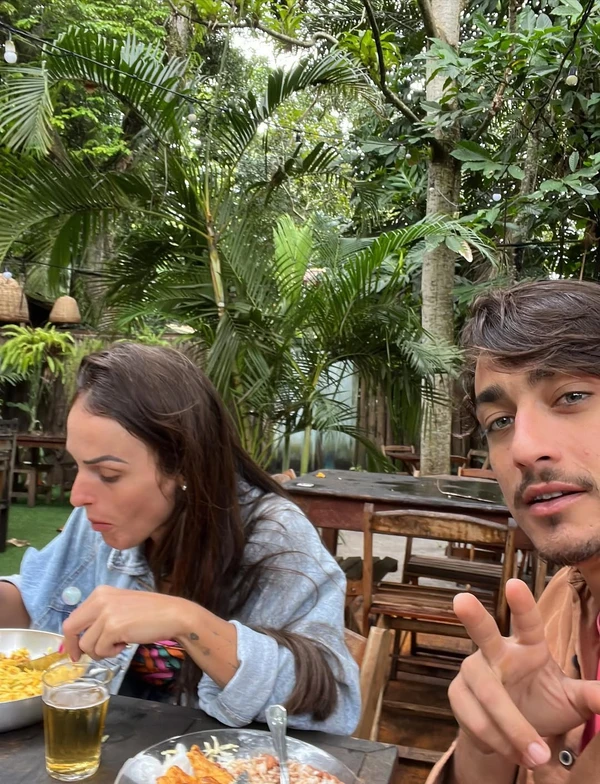 Veja momentos do casal Rhayssa Thabaldi e Rafael Farrel por Reprodução/Instagram Thayssa Thebaldi