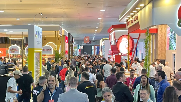 Supermercados, cooperativas, administradoras de cartão e empresas do ramo de alimentos escolheram a Acaps Trade Show para exibir novidades e apresentar soluções