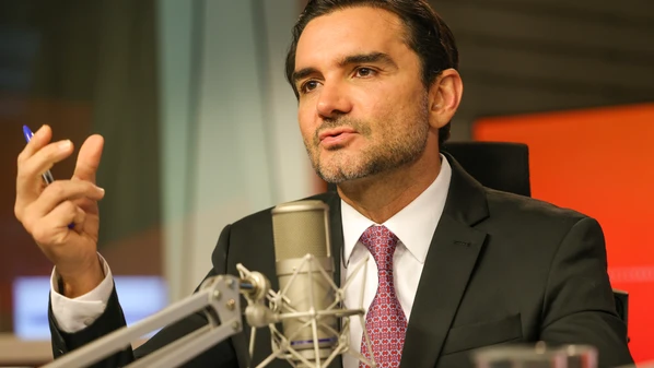 Partido tinha dado 24 horas para que filiados abrissem mão de cargos no governo Lula, sob risco de expulsão
