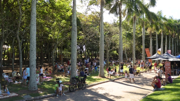 Programação terá serviços de maquiagem e massagem, apresentação de grupo feminino de samba, orientações do Procon, entre outras iniciativas