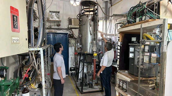 O hidrogênio é uma das maiores apostas da indústria intensiva em energia para fazer a transição energética e o grafeno é um material muito resistente e de alta condutividade elétrica e térmica