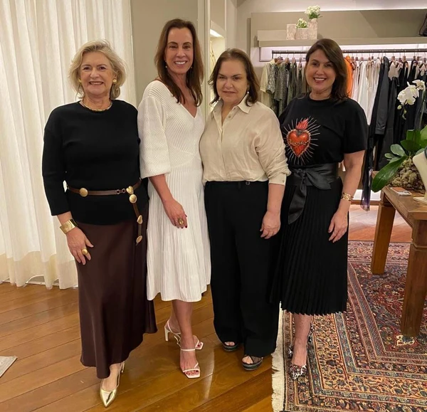 Gracinha Nader, Luciana Almeida, Dora Daher e Renata Rasseli