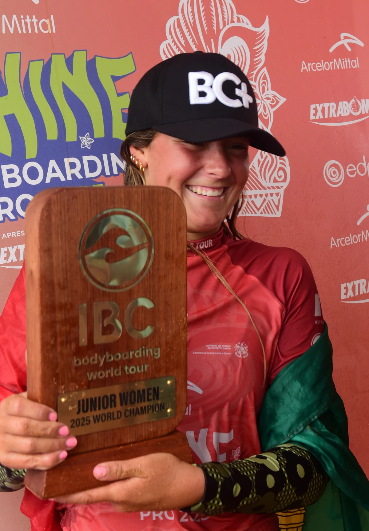 Luna Hardman ganha Mundial de Bodyboarding  em Jacaraípe, Serra por Carlos Alberto Silva