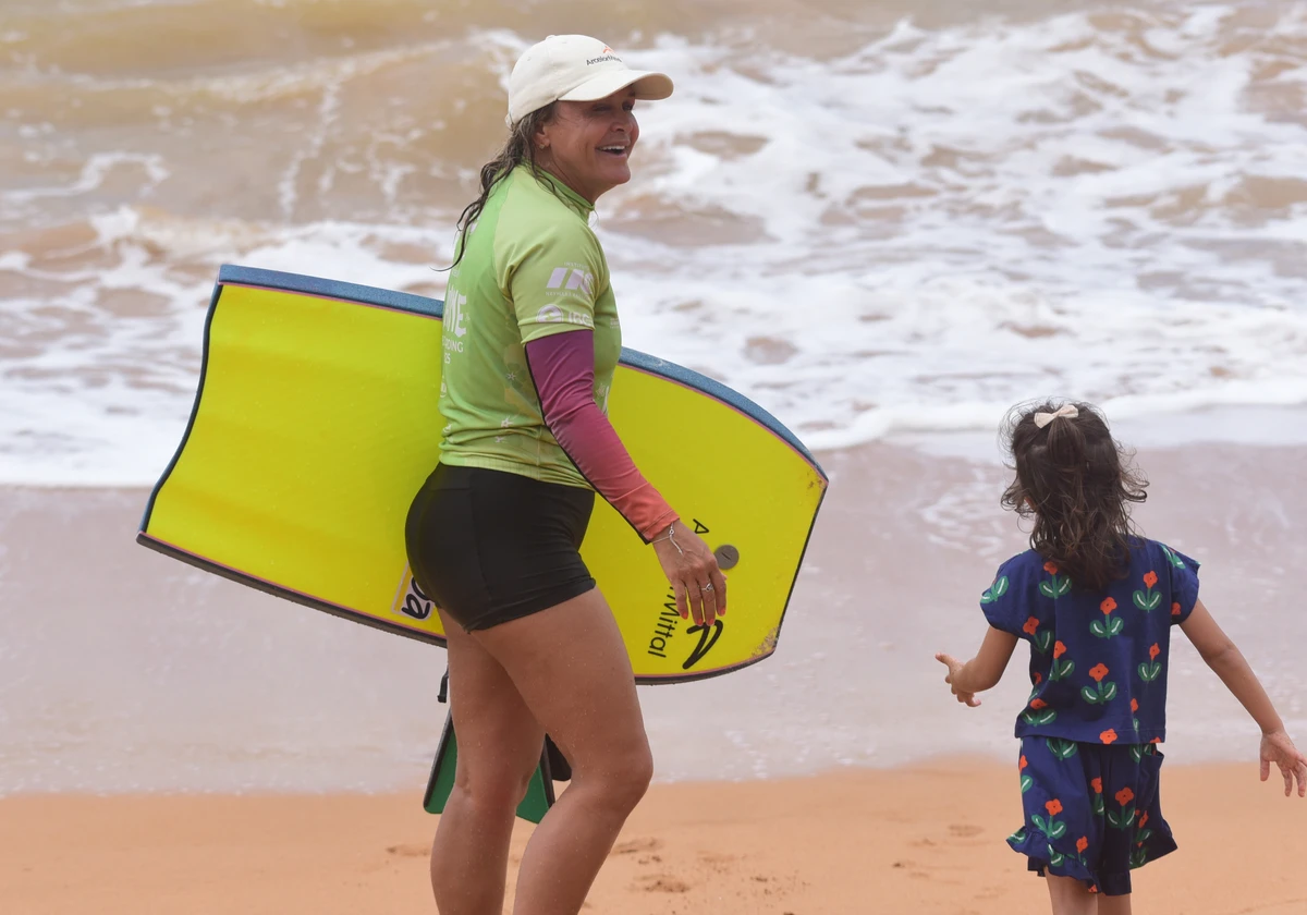 Neymara Carvalho no  Mundial de Bodyboarding  em Jacaraípe, Serra por Carlos Alberto Silva