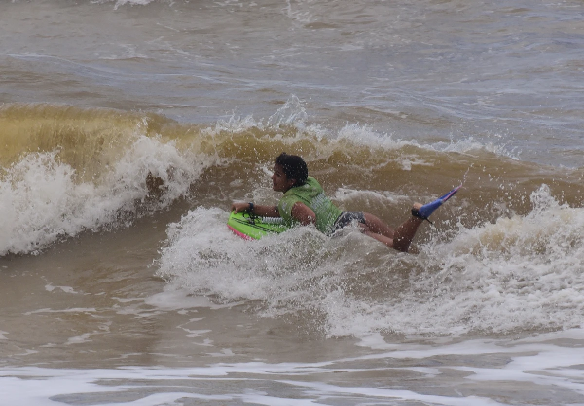 Luna Hardman ganha Mundial de Bodyboarding  em Jacaraípe, Serra por Carlos Alberto Silva