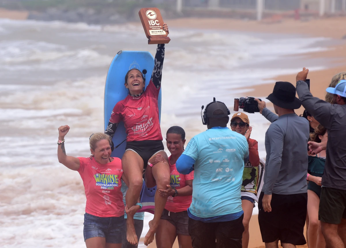 Joselani Amorim ganha Mundial de Bodyboarding  em Jacaraípe, Serra por Carlos Alberto Silva