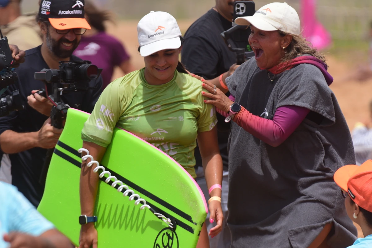 Luna Hardman ganha Mundial de Bodyboarding  em Jacaraípe, Serra por Carlos Alberto Silva