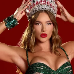 Influenciadora se divorciou, engatou novo namoro, depôs no Senado e termina o ano sambando