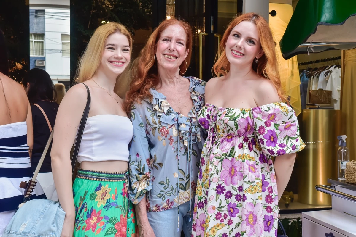 Maria, Dôra, Gizele Freitas