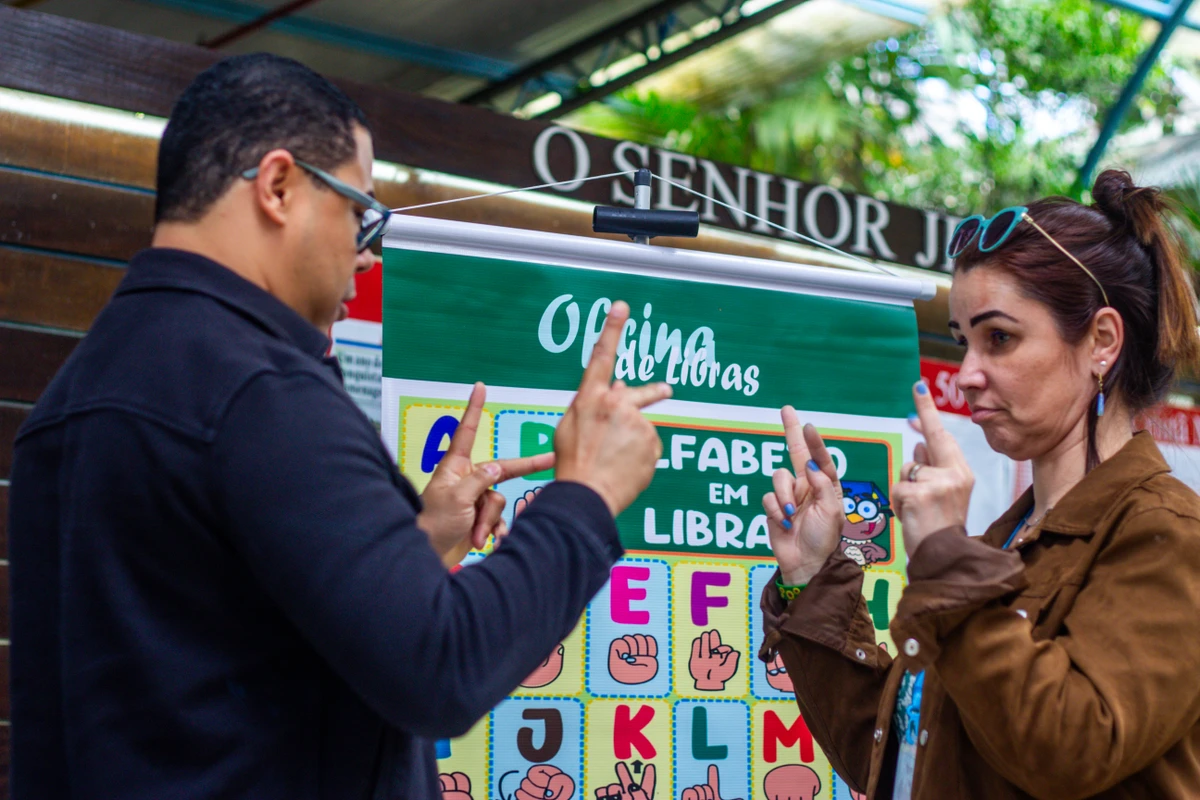 Seminário de Acessibilidade por Júlia Felberg