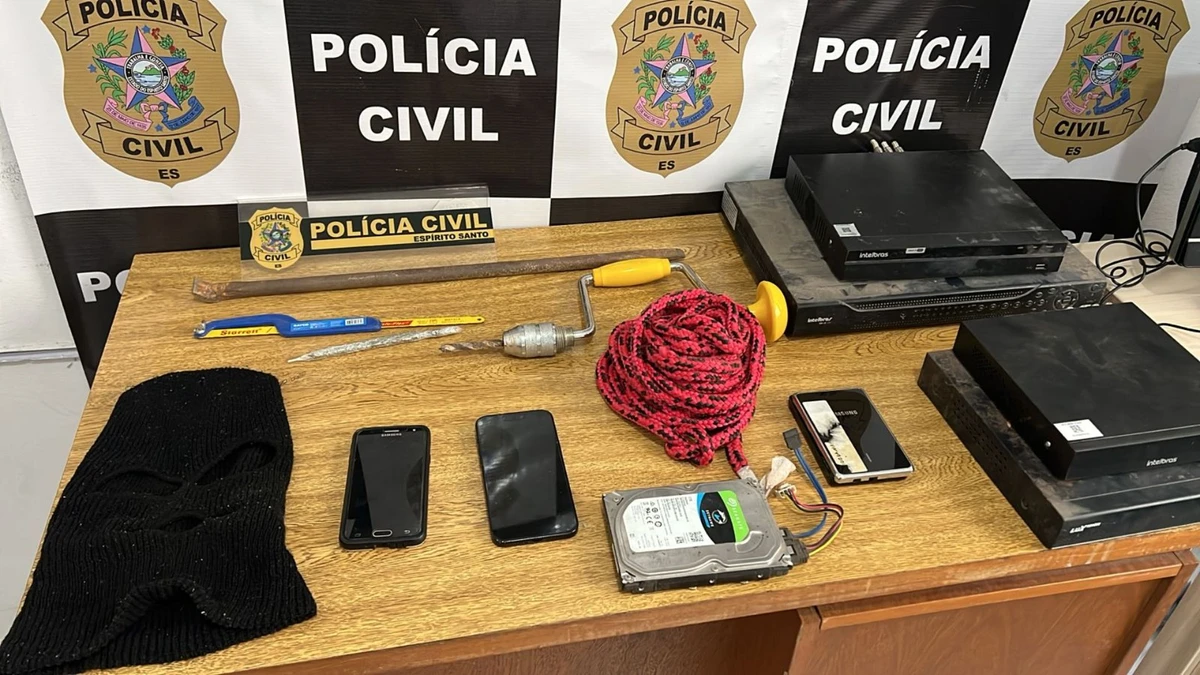 O material furtado foi apreendido pela Polícia Civil