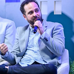 Arquiteto e urbanista, Luis Henrique Villanova destaca que os edifícios altos não são, necessariamente, "vilões climáticos