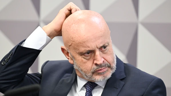 Roberta Moreira Luchsinger foi alvo de busca e apreensão no bairro de Higienópolis, em São Paulo; Defesa de empresária diz que tratava de negócios sobre canabidiol; filho de presidente não é investigado