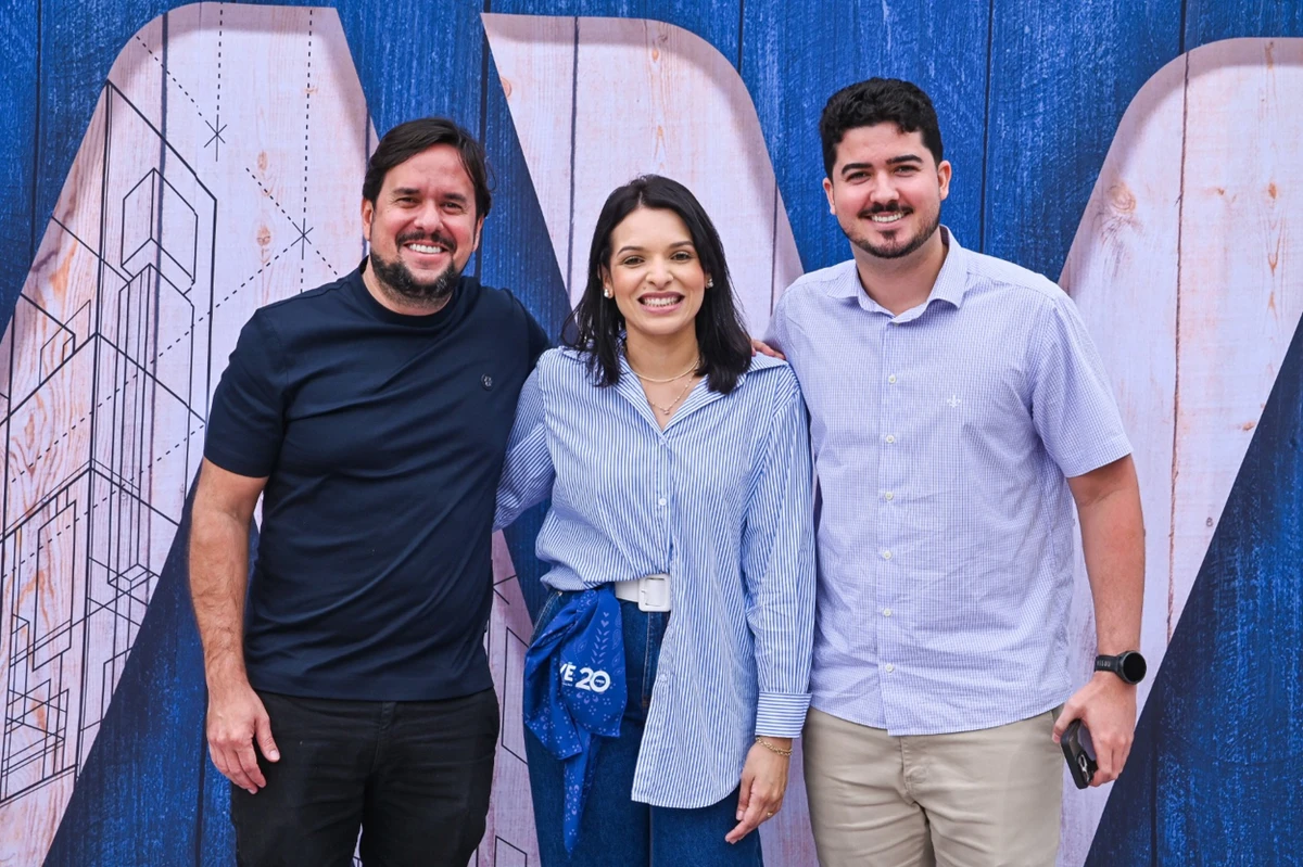  Diego Freire, Natália Farias e Alex Barreira.