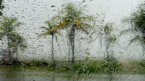 Aviso do Instituto Nacional de Meteorologia (Inmet) prevê de 20 a 30 mm/h de chuva e ventos de 40 a 60 km/h